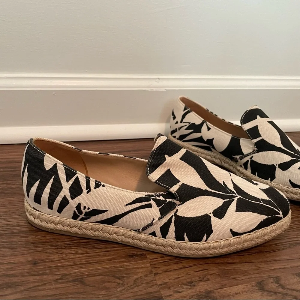 M. Gemi Agio Floral Tropical Print Espadrilles Sz 37.5